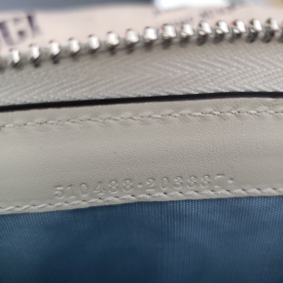 AUTH Gucci Guccy Sega Logo Wallet - Picture 5 of 8